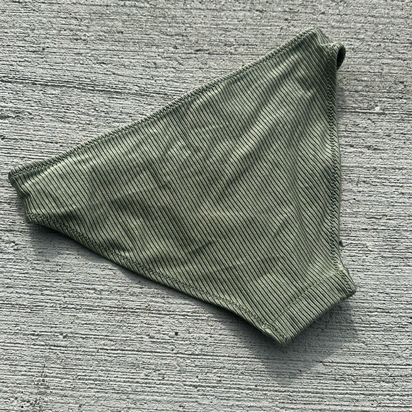 Aerie swimsuit bottom XS NWT - Picture 4 of 5